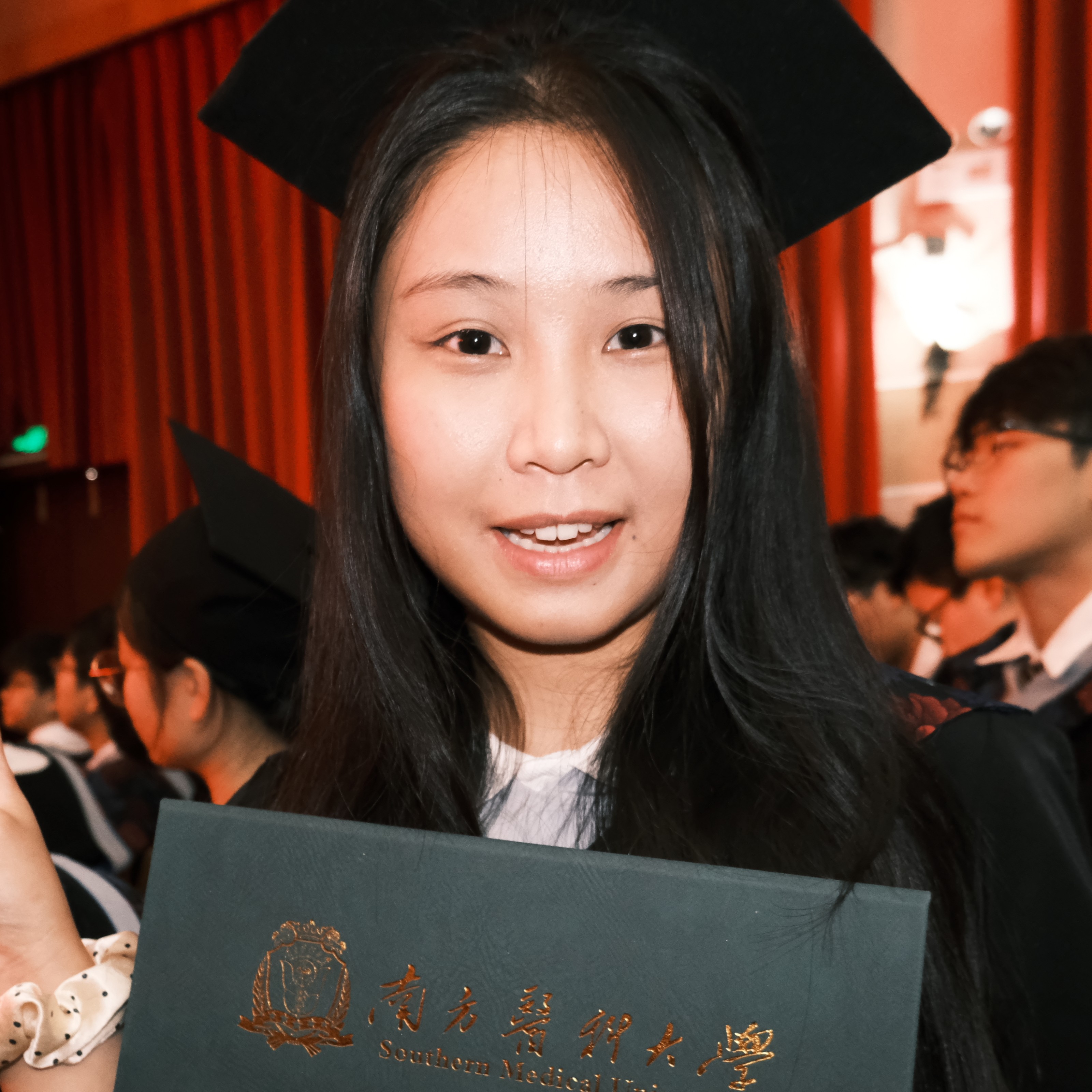 梦婷 周